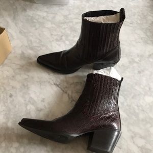 Brown leather boots from Zara